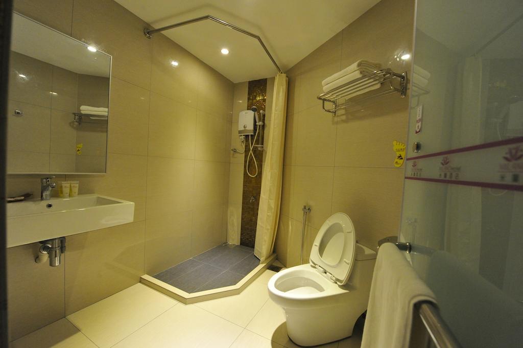 Milano Hotel Kluang Chambre photo